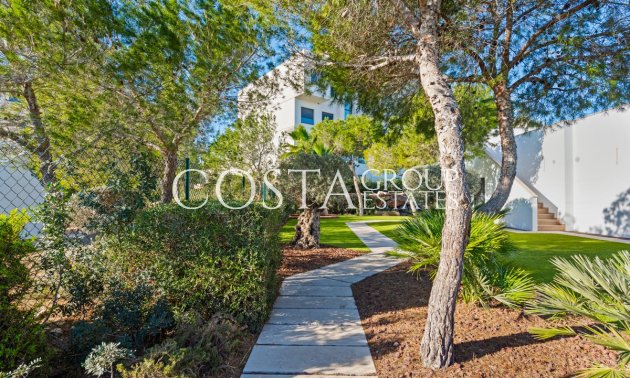 Resale - Villa -
Orihuela - Las Colinas Golf