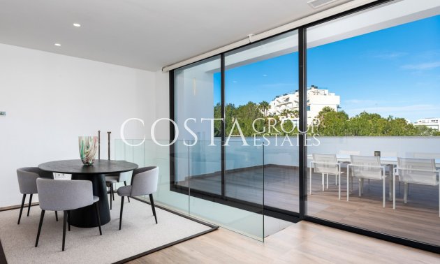 Resale - Villa -
Orihuela - Las Colinas Golf