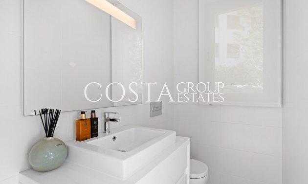 Resale - Villa -
Orihuela - Las Colinas Golf