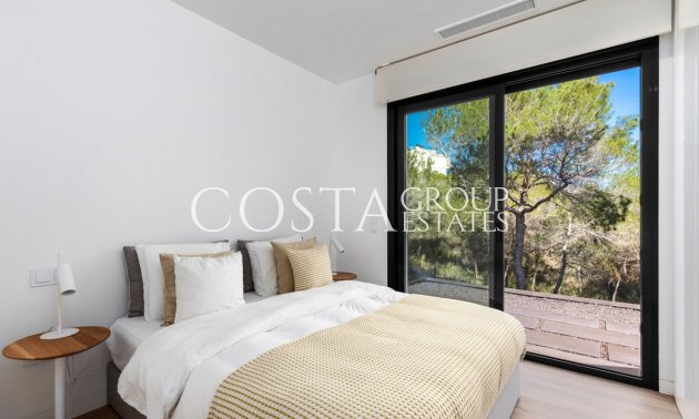 Resale - Villa -
Orihuela - Las Colinas Golf