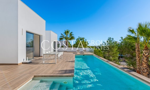 Resale - Villa -
Orihuela - Las Colinas Golf