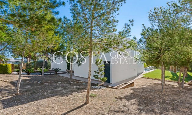 Resale - Villa -
Orihuela - Las Colinas Golf