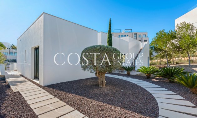 Resale - Villa -
Orihuela - Las Colinas Golf
