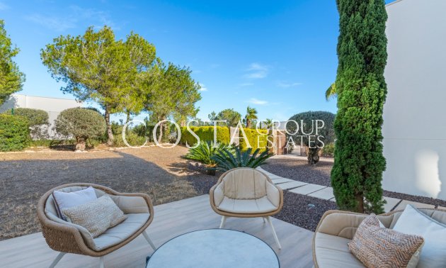 Resale - Villa -
Orihuela - Las Colinas Golf