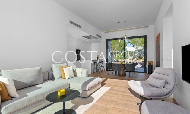 Resale - Villa -
Orihuela - Las Colinas Golf