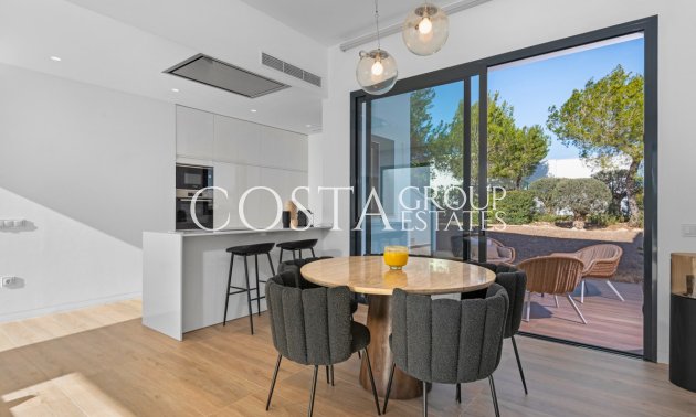 Resale - Villa -
Orihuela - Las Colinas Golf