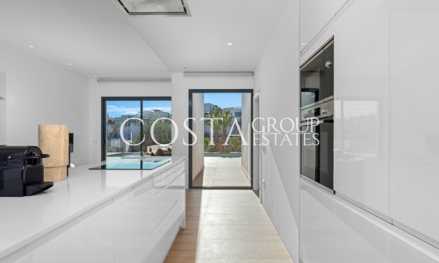 Resale - Villa -
Orihuela - Las Colinas Golf