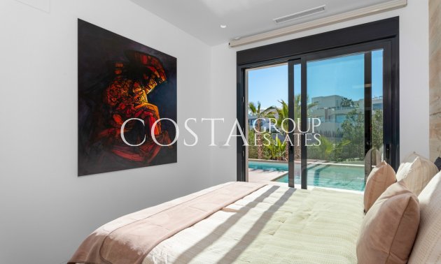 Resale - Villa -
Orihuela - Las Colinas Golf