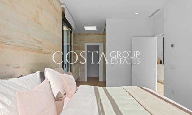 Resale - Villa -
Orihuela - Las Colinas Golf