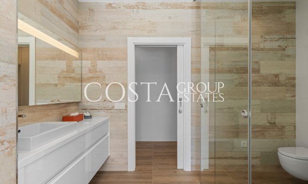 Resale - Villa -
Orihuela - Las Colinas Golf