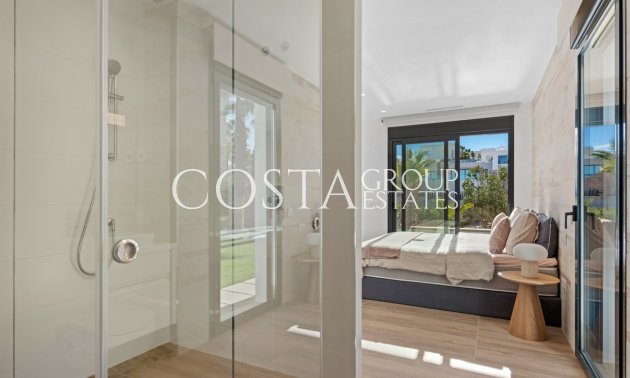 Resale - Villa -
Orihuela - Las Colinas Golf