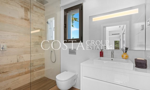 Resale - Villa -
Orihuela - Las Colinas Golf