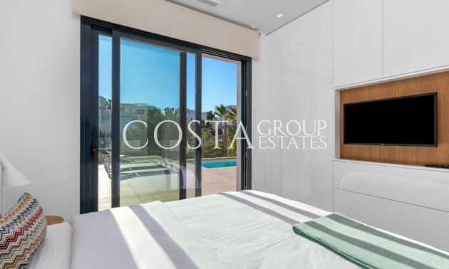 Resale - Villa -
Orihuela - Las Colinas Golf