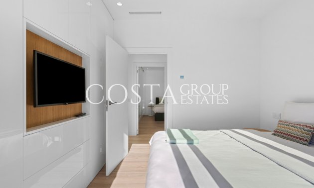 Resale - Villa -
Orihuela - Las Colinas Golf