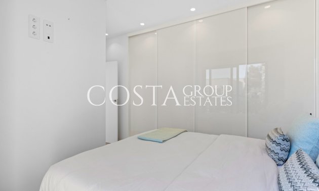 Resale - Villa -
Orihuela - Las Colinas Golf