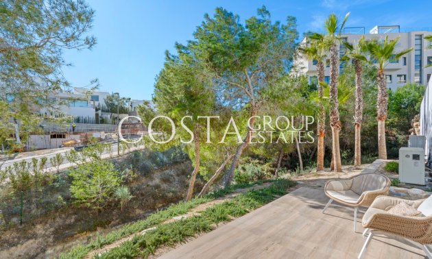 Resale - Villa -
Orihuela - Las Colinas Golf