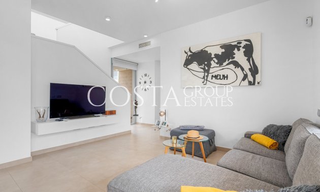 Wiederverkauf - Villa -
Orihuela - Vista Bella Golf