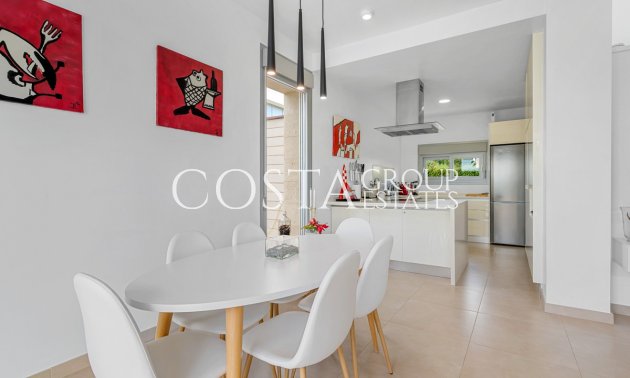 Wiederverkauf - Villa -
Orihuela - Vista Bella Golf