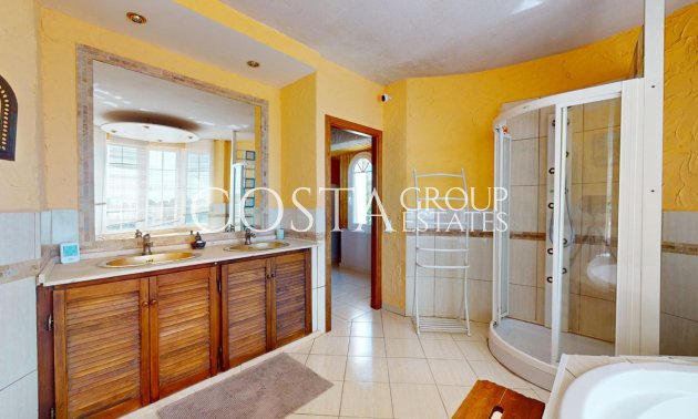 Odsprzedaż - Willa -
Orihuela - La Zenia