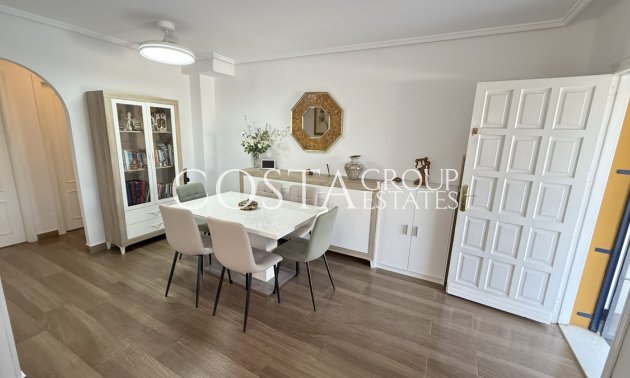 Odsprzedaż - Willa -
Orihuela - La Zenia