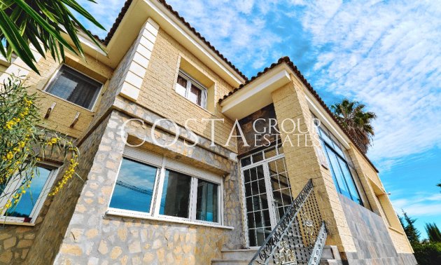 Herverkoop - Villa -
Orihuela - Dehesa de Campoamor