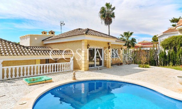 Herverkoop - Villa -
Orihuela - Dehesa de Campoamor