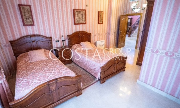 Wiederverkauf - Villa -
Orihuela - Campoamor