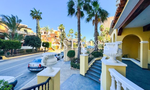 Herverkoop - Apartments -
Torrevieja - Torrevieja Centro