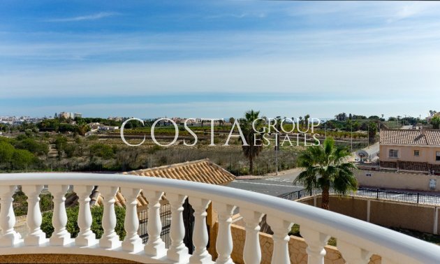 Odsprzedaż - Willa -
Orihuela - Los Altos