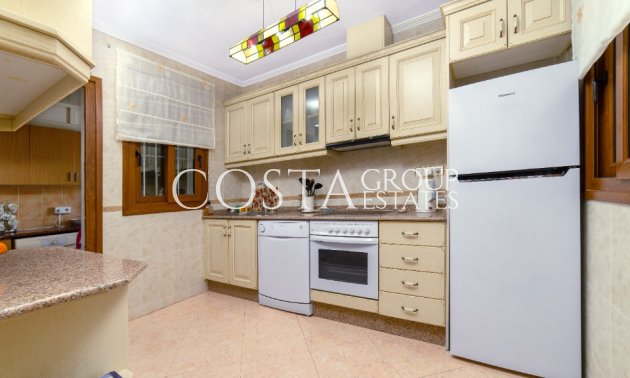 Odsprzedaż - Willa -
Orihuela - Los Altos