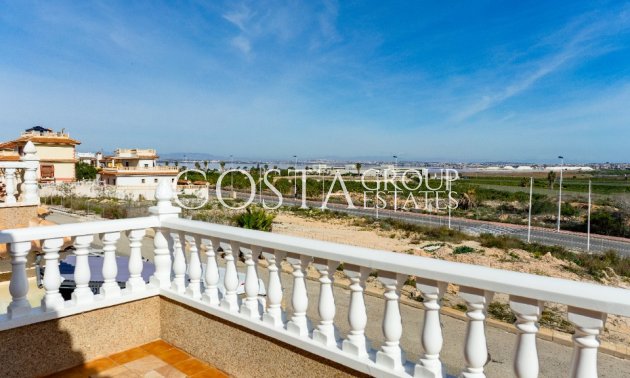 Odsprzedaż - Willa -
Orihuela - Los Altos