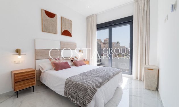 Revente - Villa -
Torrevieja - Torrevieja Centro