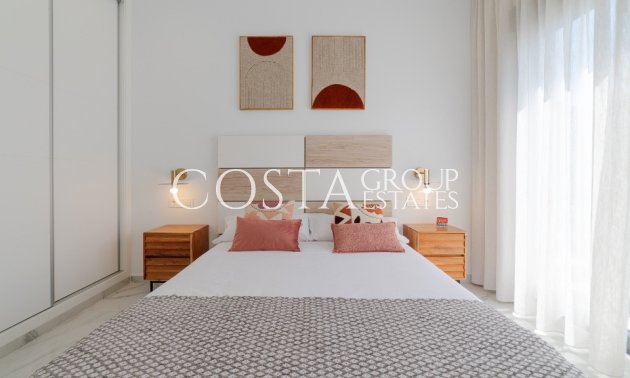 Revente - Villa -
Torrevieja - Torrevieja Centro