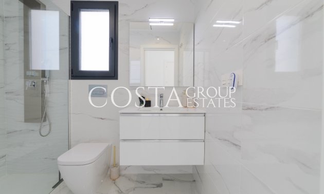 Revente - Villa -
Torrevieja - Torrevieja Centro