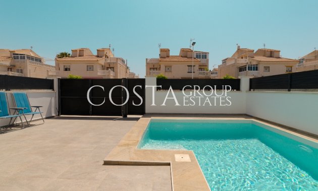 Revente - Villa -
Torrevieja - Torrevieja Centro