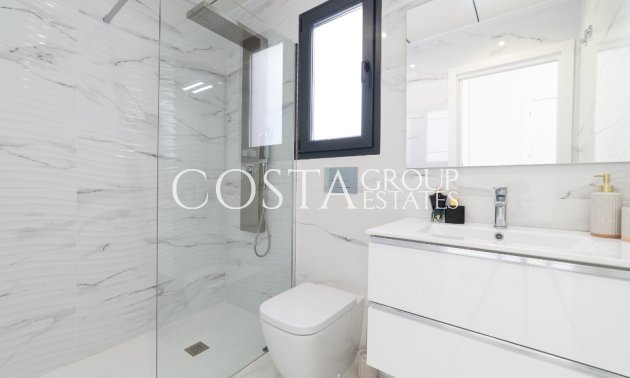 Revente - Villa -
Torrevieja - Torrevieja Centro