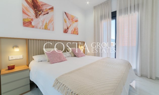 Revente - Villa -
Torrevieja - Torrevieja Centro