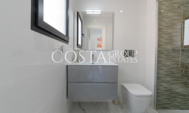 Revente - Villa -
Torrevieja - Torrevieja Centro