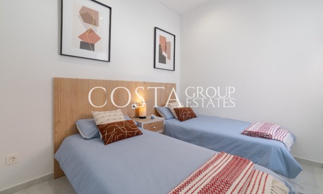 Revente - Villa -
Torrevieja - Torrevieja Centro