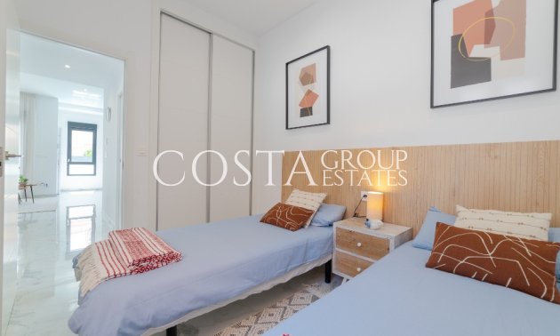 Revente - Villa -
Torrevieja - Torrevieja Centro