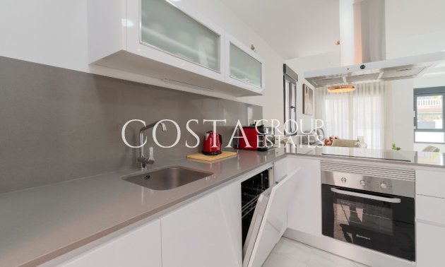 Revente - Villa -
Torrevieja - Torrevieja Centro