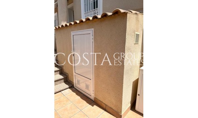 Herverkoop - Villa -
Urbanización El Raso