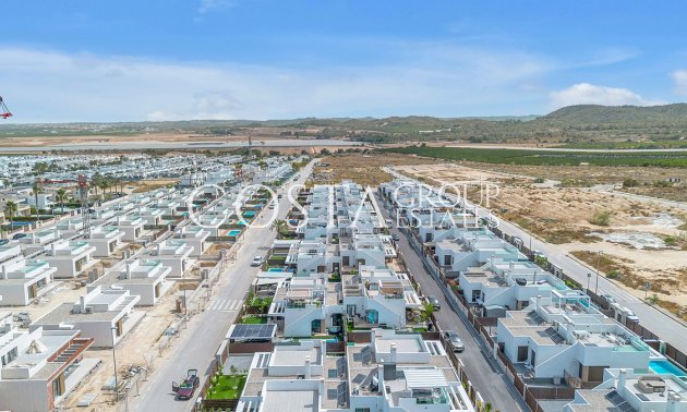 Odsprzedaż - Willa -
Orihuela - Vista Bella Golf