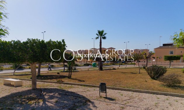 Herverkoop - Huis -
Torrevieja - Torrevieja Centro