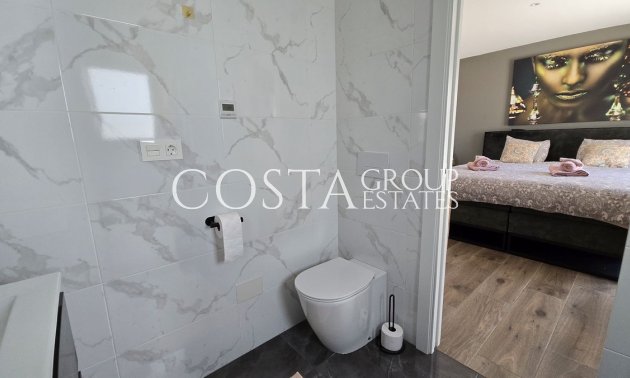 Herverkoop - Villa -
Los Montesinos - Los Montesinos Centro