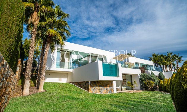 Herverkoop - Villa -
Orihuela - Las Colinas Golf