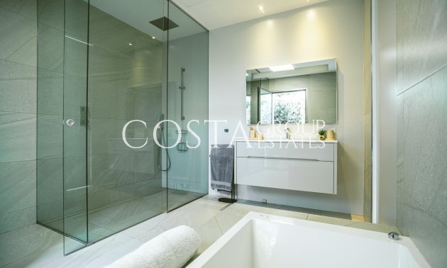 Herverkoop - Villa -
Orihuela - Las Colinas Golf