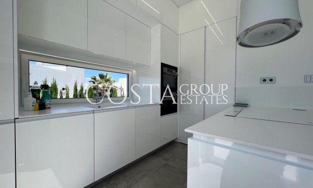 Wiederverkauf - Villa -
Orihuela - Las Colinas Golf