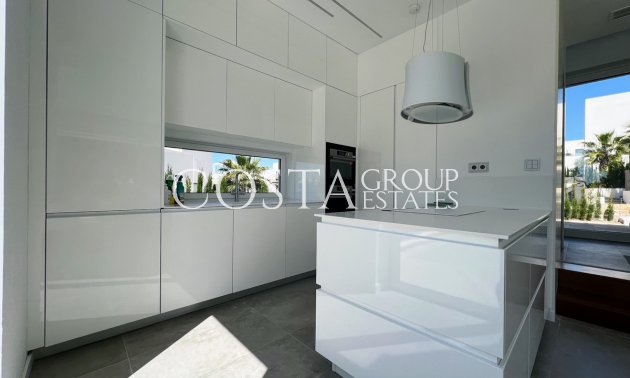 Wiederverkauf - Villa -
Orihuela - Las Colinas Golf