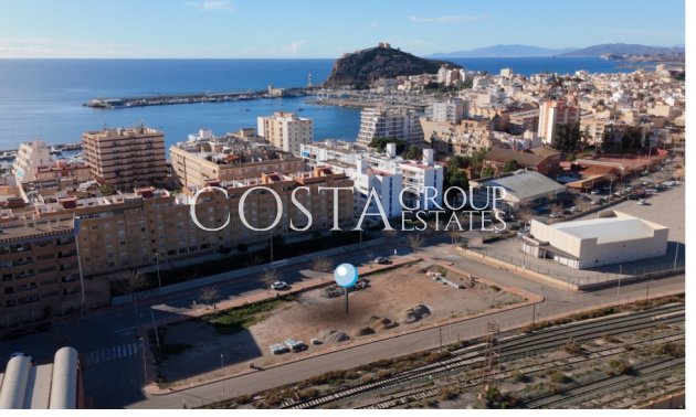 Wiederverkauf - Villa -
Aguilas - Águilas Centro